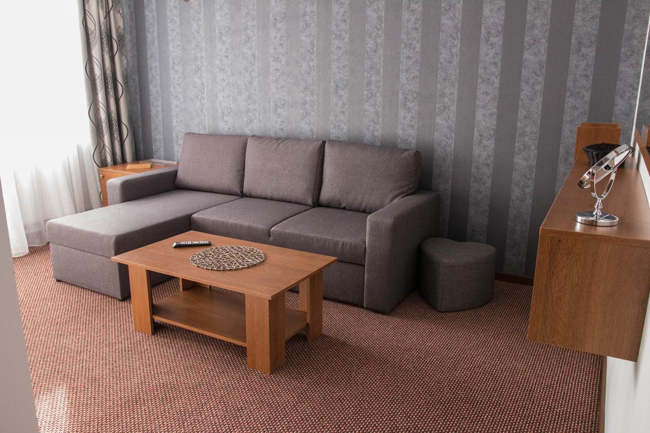 Hotel Măgurele Esterno foto