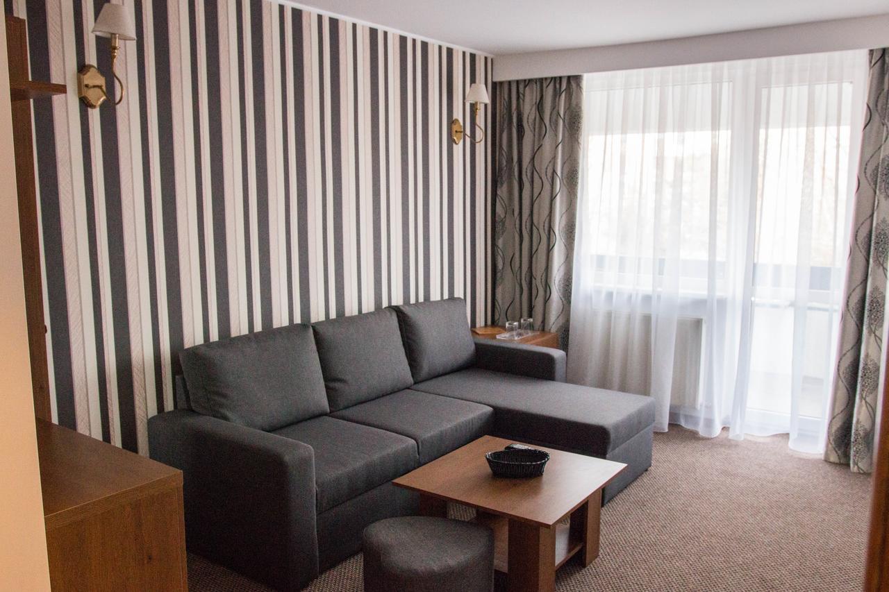 Hotel Măgurele Esterno foto