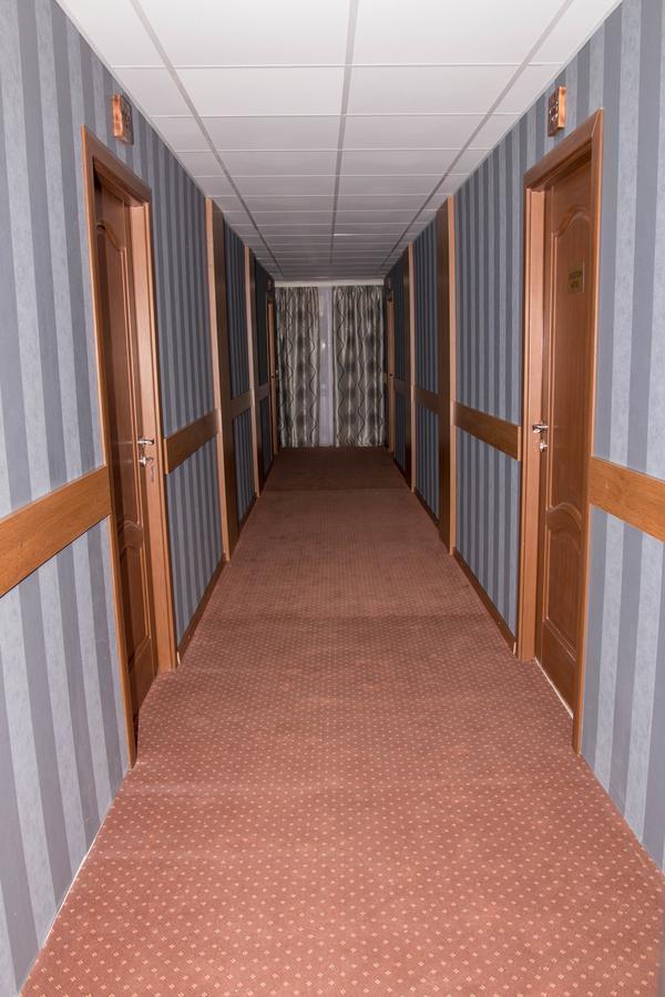 Hotel Măgurele Esterno foto