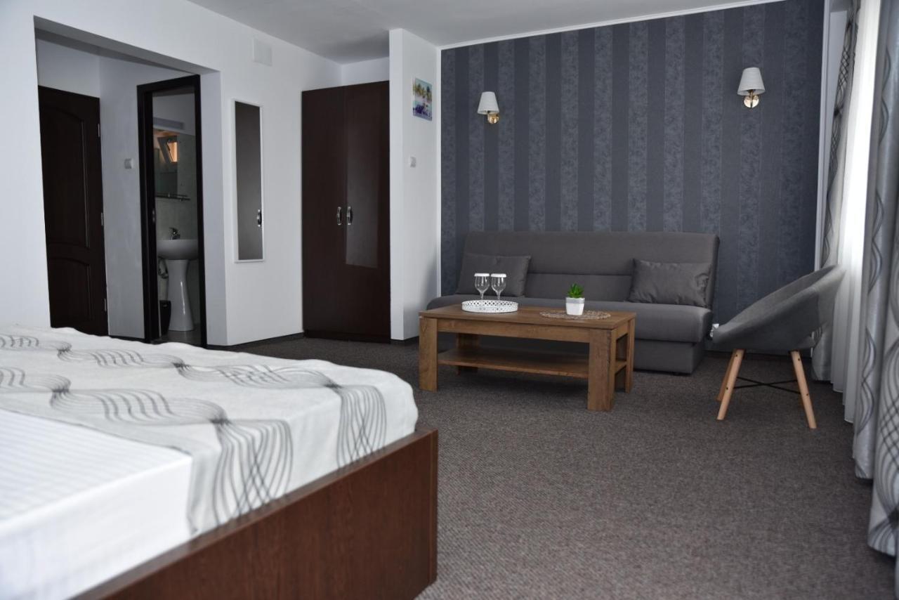 Hotel Măgurele Esterno foto